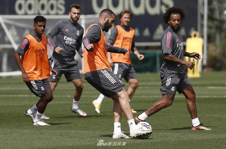 加时末段体能课后，成都蓉城遗憾出局备战西甲，管理层满意，医务组通报恢复