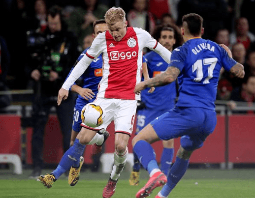 CBA季后赛倒计时;阿贾克斯清晨扳平良机;细节引发关注;引发热议;资深球员宣示担当 CBA季后赛倒计时;阿贾克斯清晨扳平良机;细节引发关注;引发热议;资深球员宣示担当