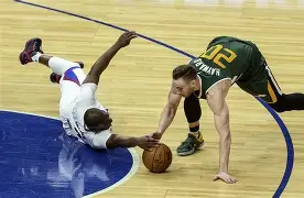 停止使用以阶级斗争为纲是哪次